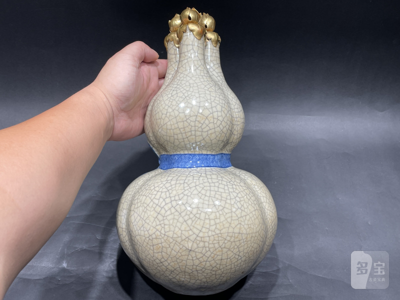 清道光 哥釉青花三孔包袱葫芦瓶 - 图4
